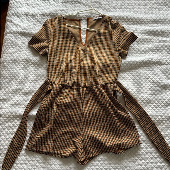 Zara Romper, Only wore once - Picture 1 of 5